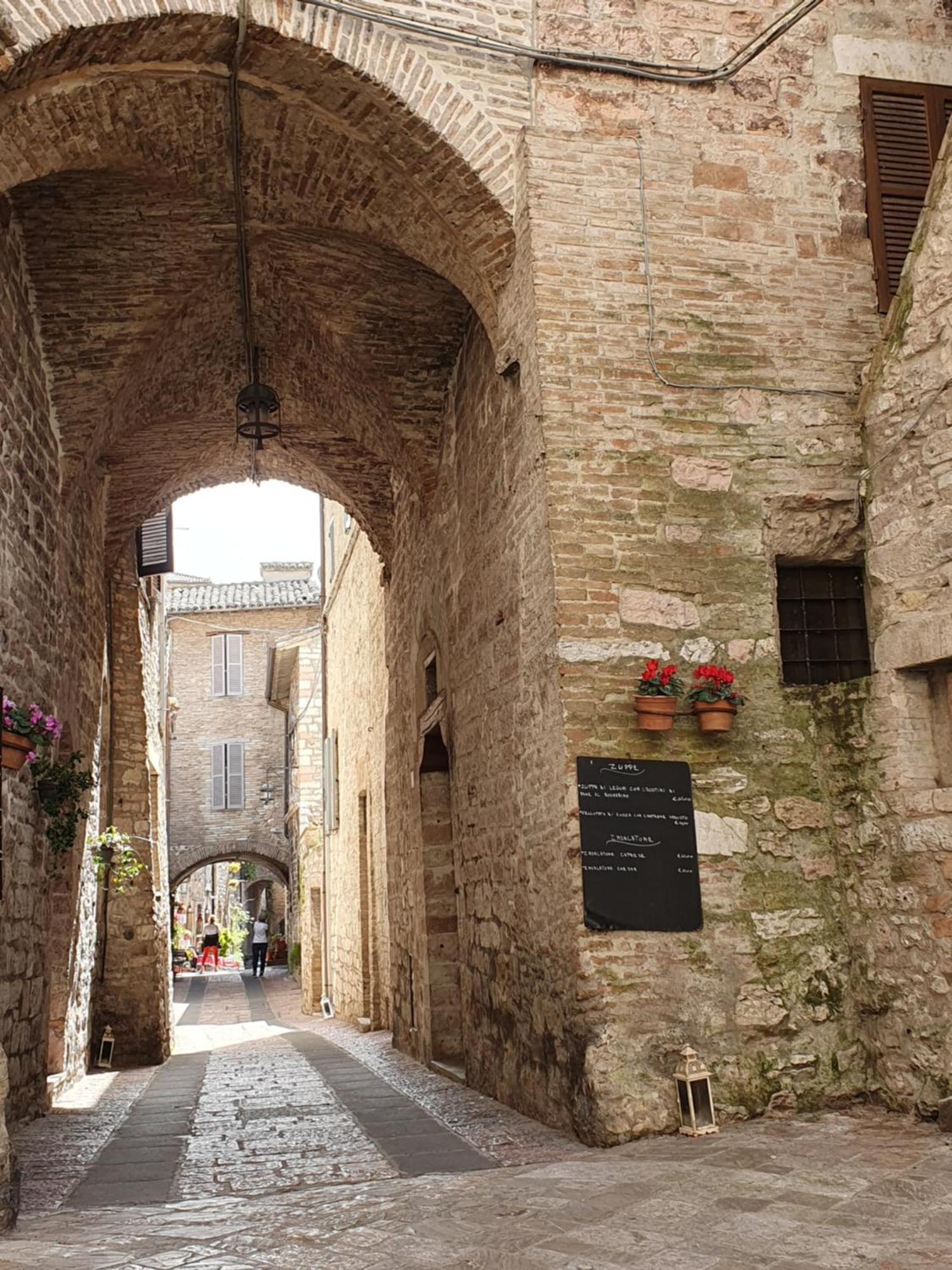 La Perla Di Tamara-Assisi Blu Apartment Luaran gambar