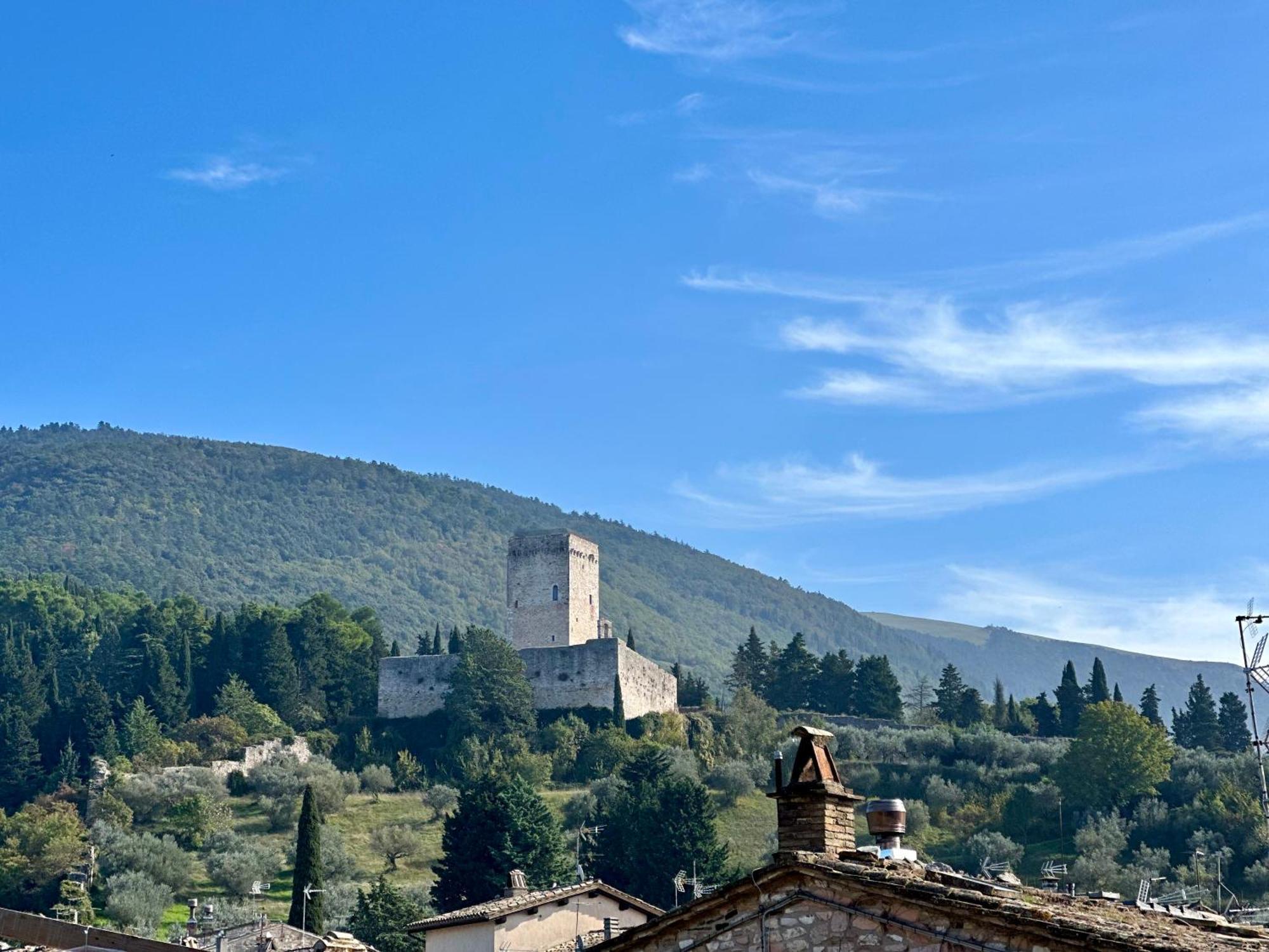 La Perla Di Tamara-Assisi Blu Apartment Luaran gambar