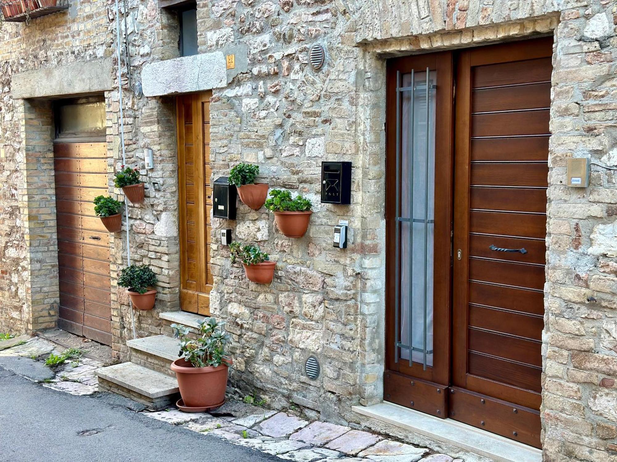 La Perla Di Tamara-Assisi Blu Apartment Luaran gambar
